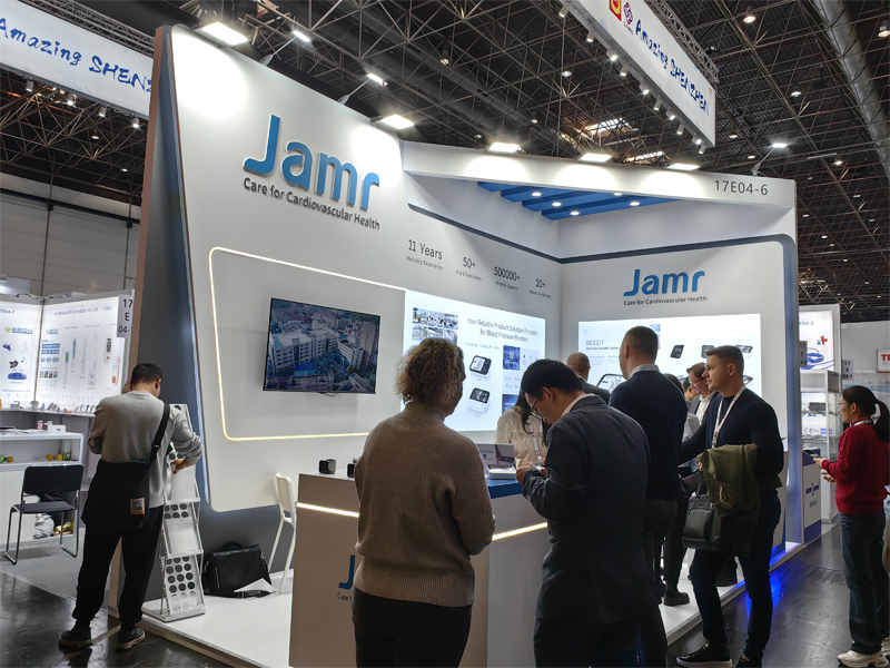 Jamr-Triumphs-at-MEDICA-2024-02.jpg